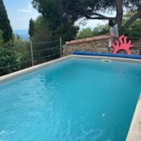 De Au Mont St Clair Vue Exceptionnelle Et Foret Terrasses, Piscine, Petanque, Solarium Prives *
