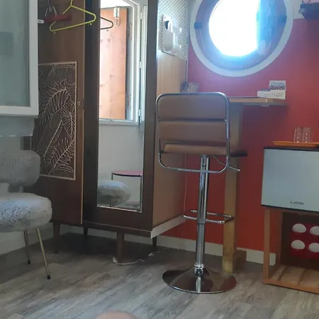 De Au Mont St Clair Vue Exceptionnelle Et Foret Terrasses, Piscine, Petanque, Solarium Prives *