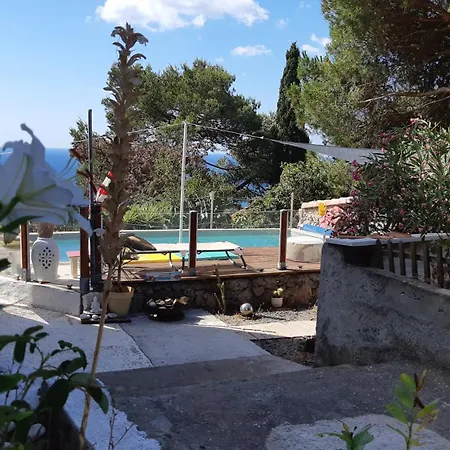 De Au Mont St Clair Vue Exceptionnelle Et Foret Terrasses, Piscine, Petanque, Solarium Prives Sète