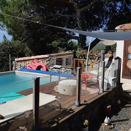 De Au Mont St Clair Vue Exceptionnelle Et Foret Terrasses, Piscine, Petanque, Solarium Prives