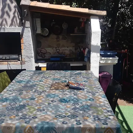 De Au Mont St Clair Vue Exceptionnelle Et Foret Terrasses, Piscine, Petanque, Solarium Prives *