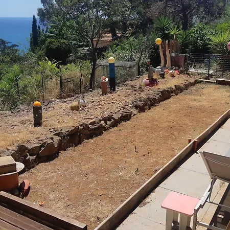 De Au Mont St Clair Vue Exceptionnelle Et Foret Terrasses, Piscine, Petanque, Solarium Prives