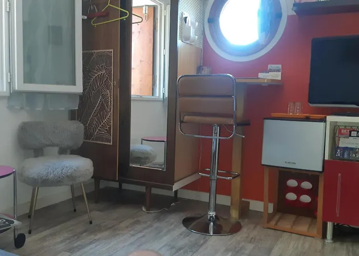 De Au Mont St Clair Vue Exceptionnelle Et Forêt Terrasses, Piscine, Pétanque, Solarium Privés *