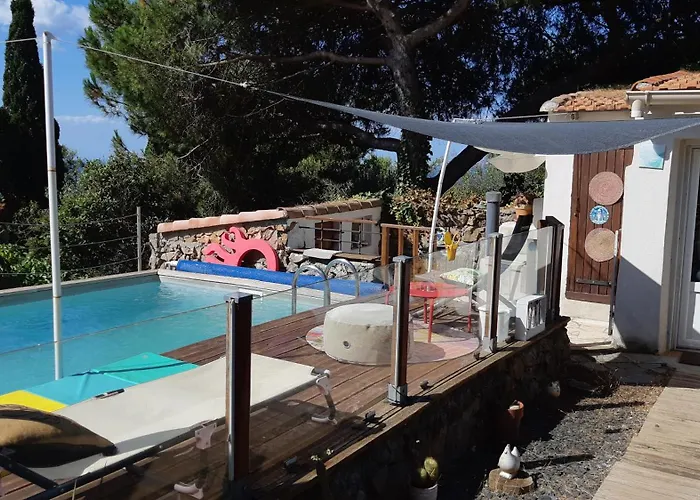 De Au Mont St Clair Vue Exceptionnelle Et Forêt Terrasses, Piscine, Pétanque, Solarium Privés