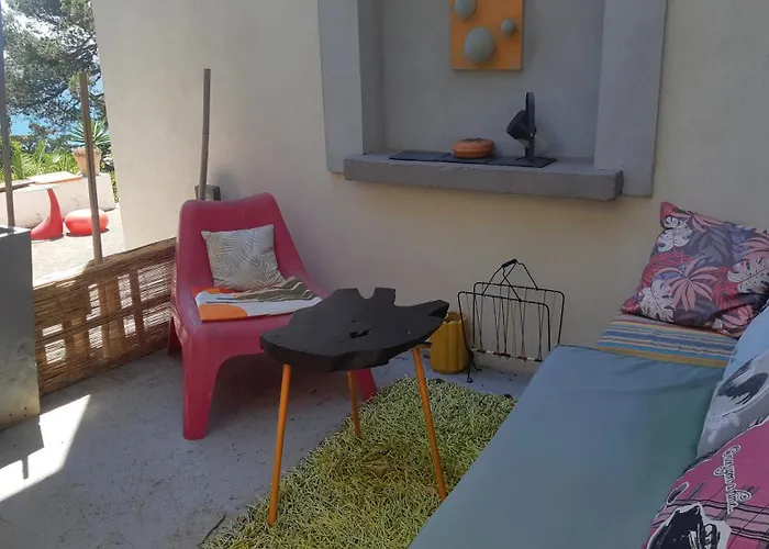 De Au Mont St Clair Vue Exceptionnelle Et Forêt Terrasses, Piscine, Pétanque, Solarium Privés Sète